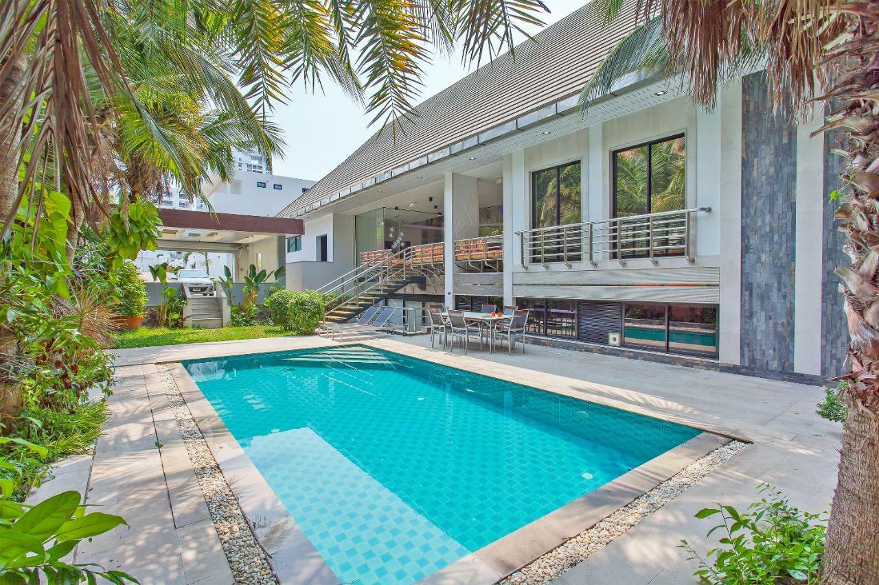 Royale Grand Villa Патая Екстериор снимка