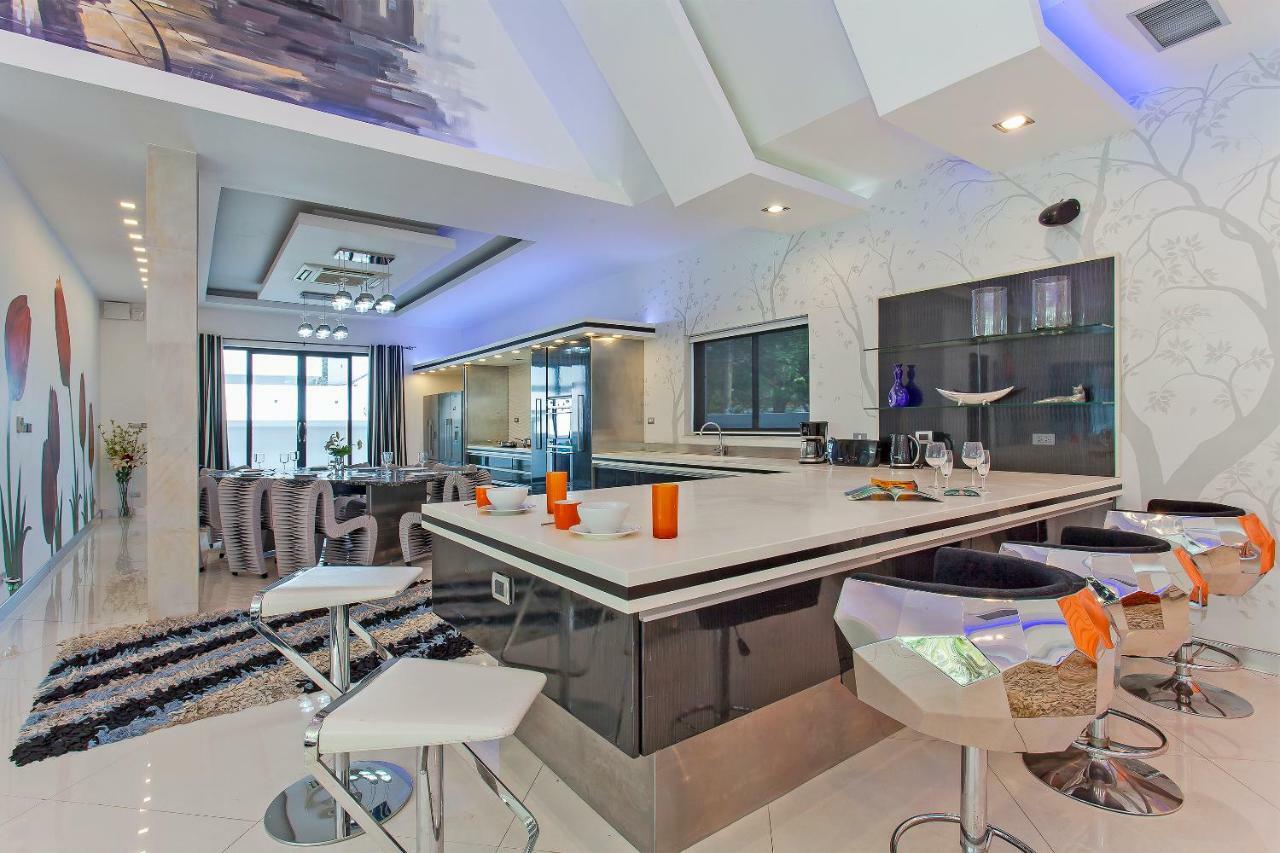 Royale Grand Villa Патая Екстериор снимка